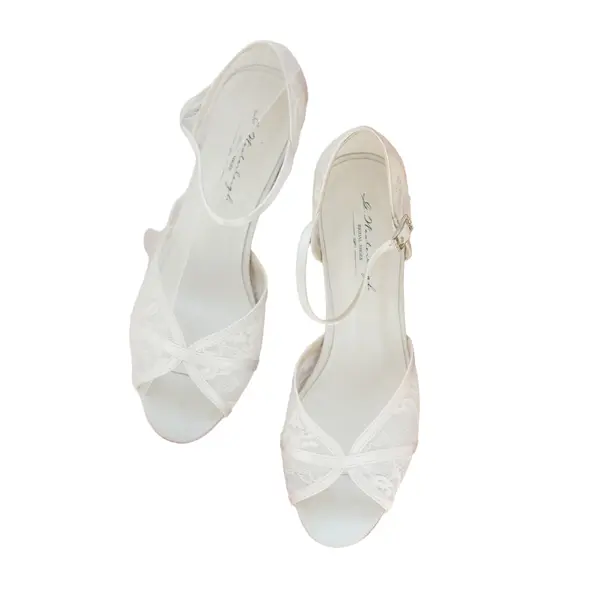 Lindsey, Brautschühchen