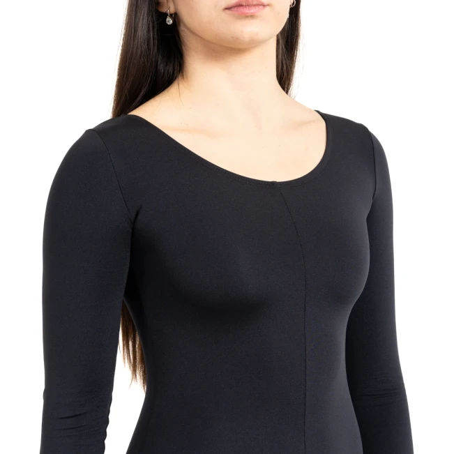 Damen-Ganzanzug mit langen Ärmeln Damen-Ganzanzug mit langen Ärmeln