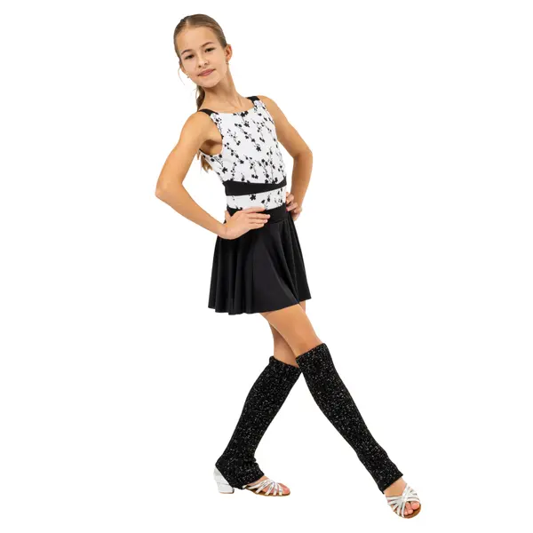 Intermezzo Prelux, gestrickte Stulpen mit Silberfaden für Latein