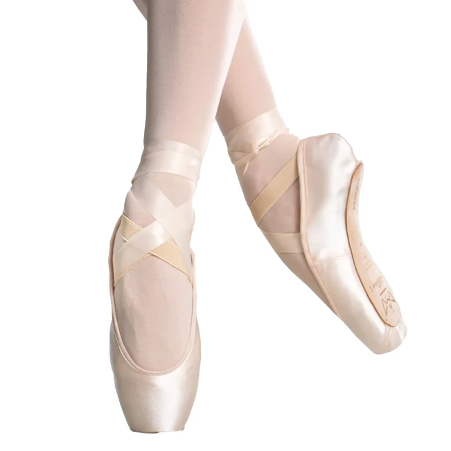 So Danca Alina I, Ballettspitzenschuhe mit niedrigerem Box und U-Ausschnitt. So Danca Alina I, Ballettspitzenschuhe mit niedrigerem Box und U-Ausschnitt.