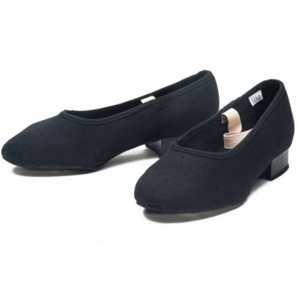 Sansha Rondo Polka, charakteristische Leinenschuhe