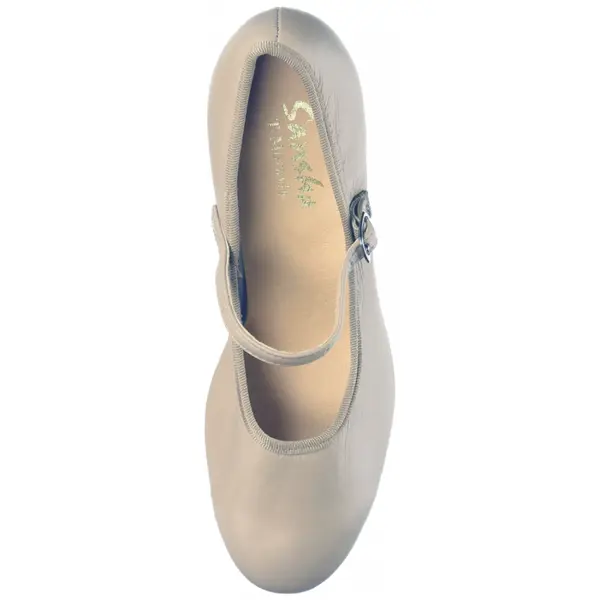 Moravia, Charakter-Schuhe